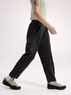 Arcteryx Women’s Aestas Jogger in Black size 16 Tall NWT
